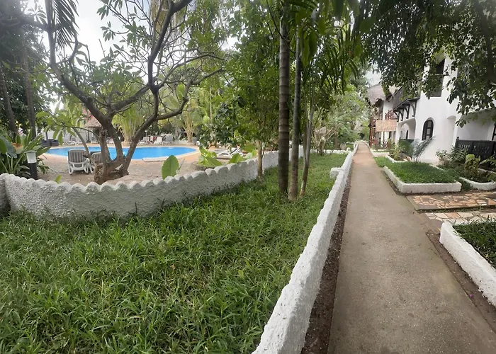 Langi Langi Beach Bungalows